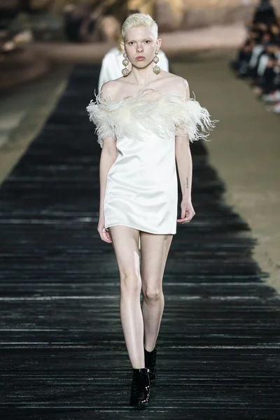 Look 61